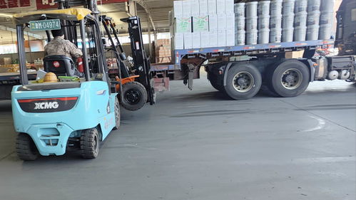 臨邑縣17米5平板貨車?yán)浥c裝卸搬運(yùn)一站式服務(wù)